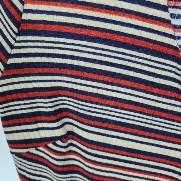 LUSH | BUTTON DOWN STRIPE DRESS - Picture 4 of 8